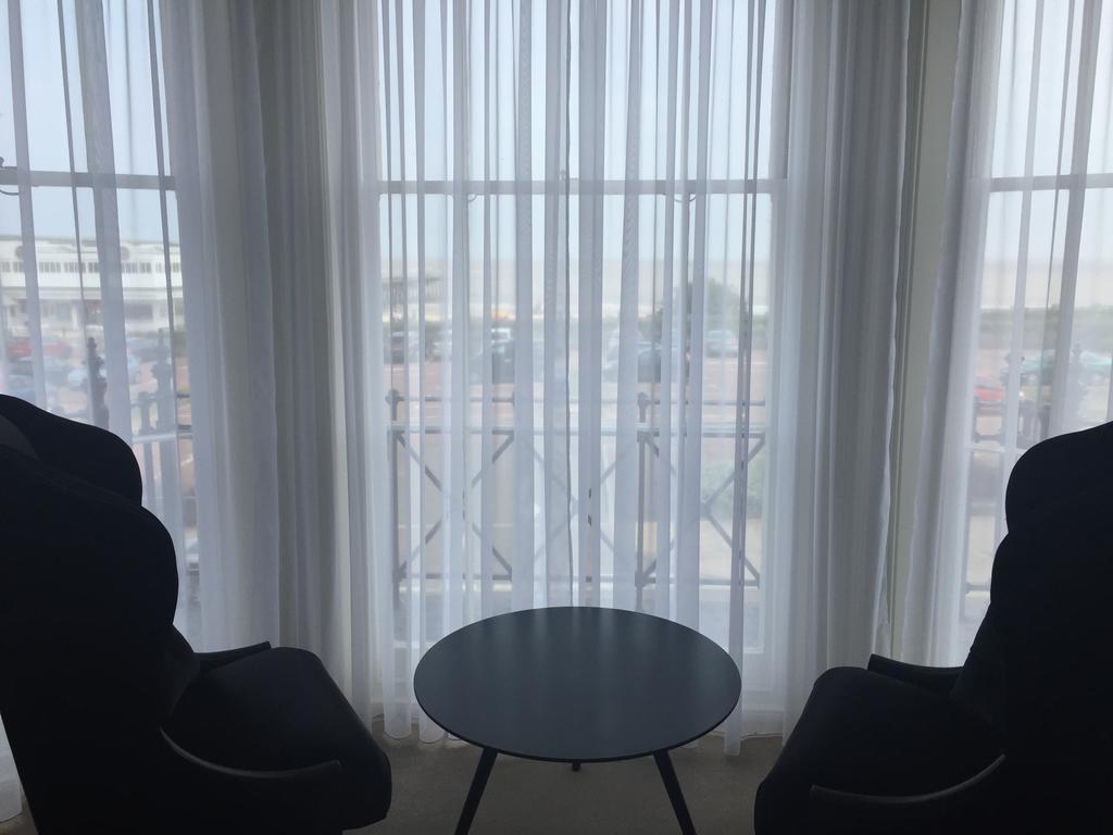 The Clyffe Hotel 洛斯托夫特 外观 照片