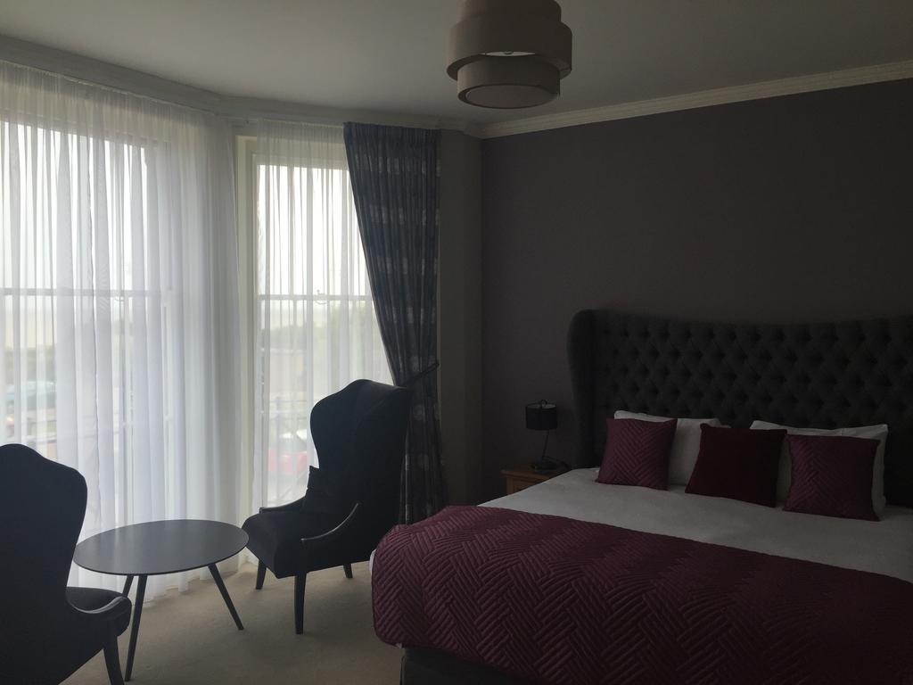 The Clyffe Hotel 洛斯托夫特 外观 照片
